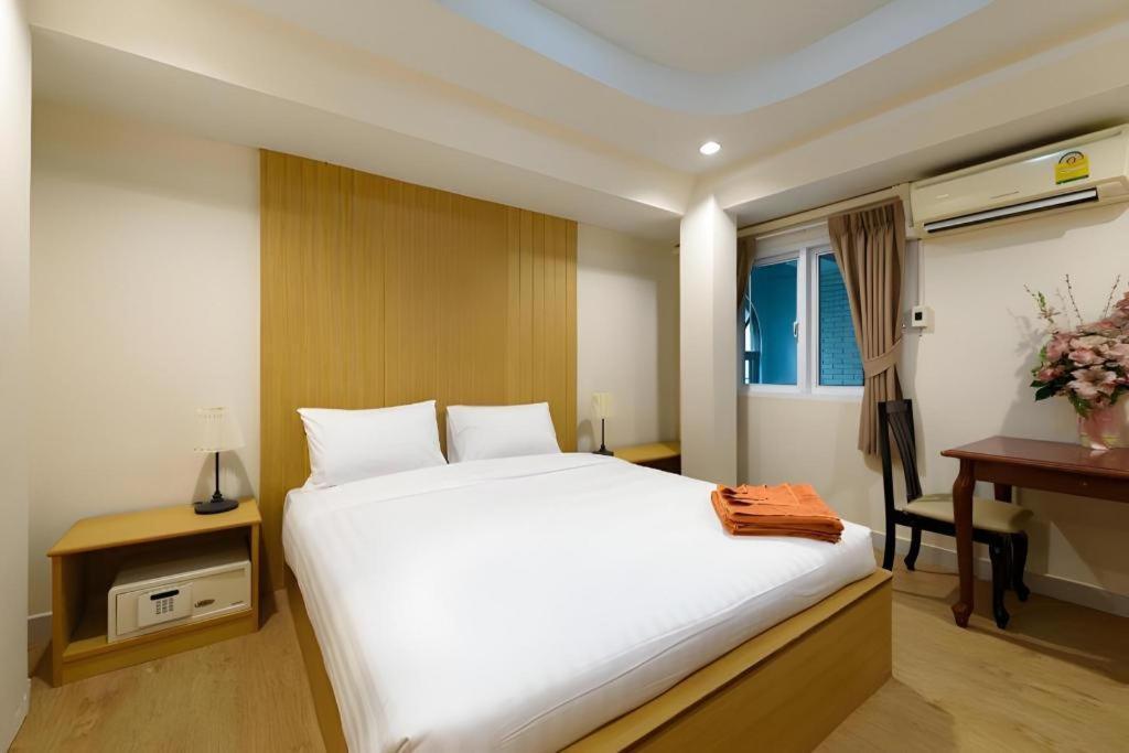 P.72 Hotel Pattaya Εξωτερικό φωτογραφία
