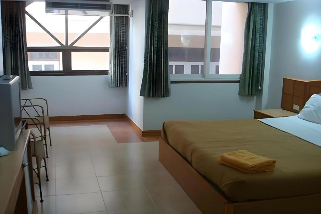 P.72 Hotel Pattaya Εξωτερικό φωτογραφία